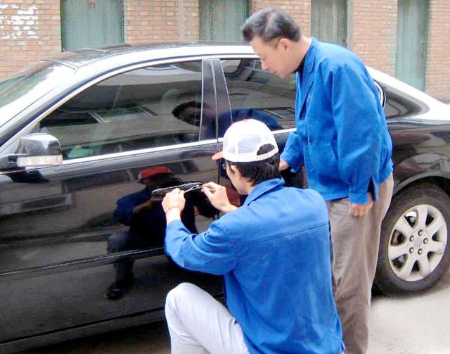 龙胜开锁公司：车钥匙坏了怎么办